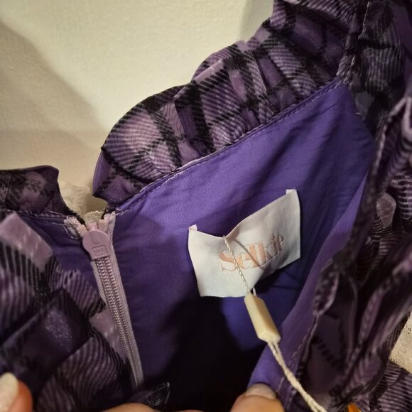 The Girl's School Carriage Gown - Picture 6 of 6